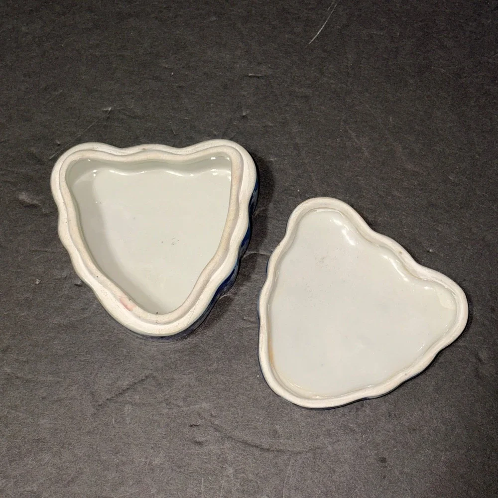 Unbranded blue white